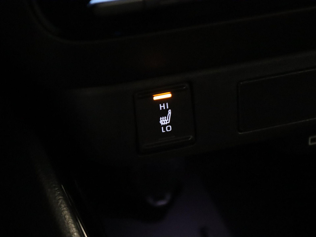 54232176-25.jpg